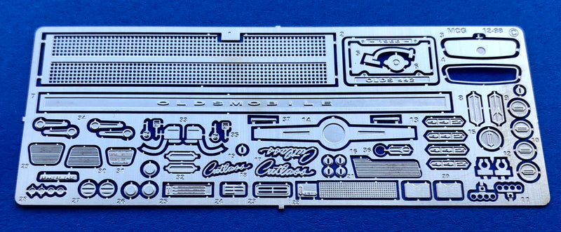 MCG-2137 1966 Oldsmobile 442 Detail Set